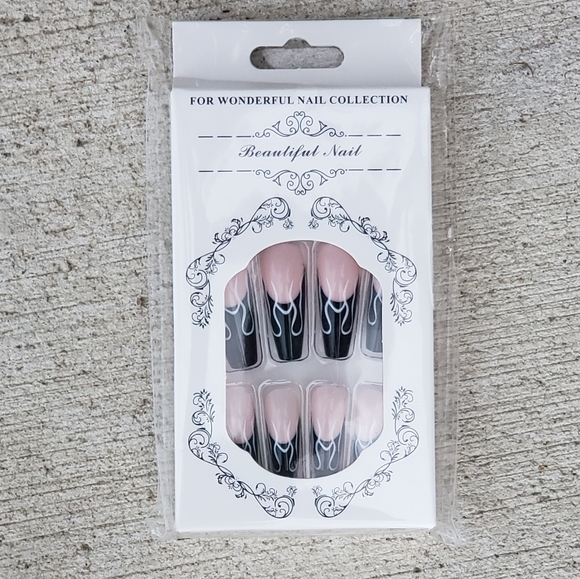 Press-on false nails. black and white color - Picture 6 of 7